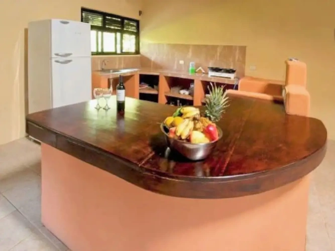 3 Bedrooms Family Bungalow with garden view