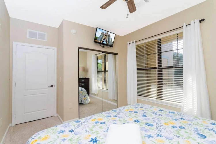 909 Unit 1033 Beautiful Apartment
