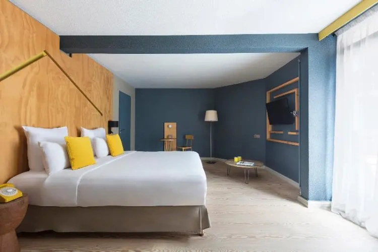 Twin Junior Suite with balcony