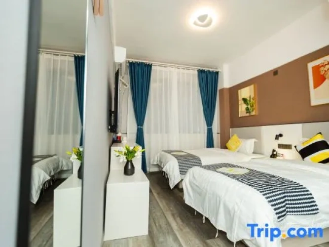 Premier Twin room
