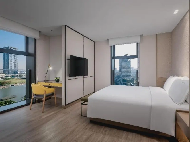 1 Bedroom Suite with garden view