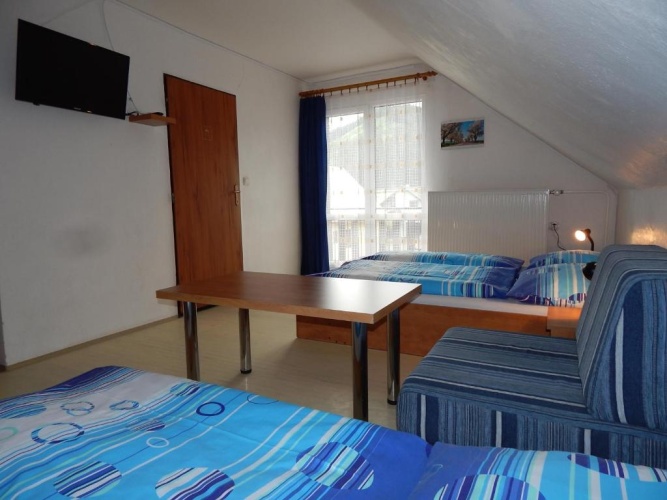 Standard Triple room with balcony
