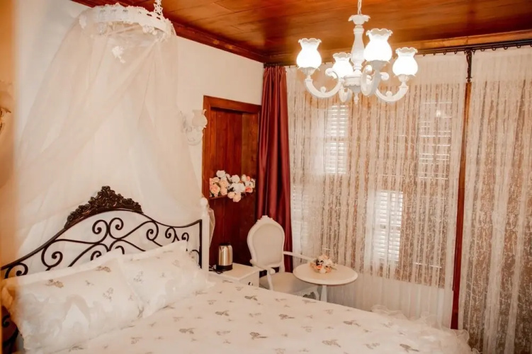 Ranjous Otel