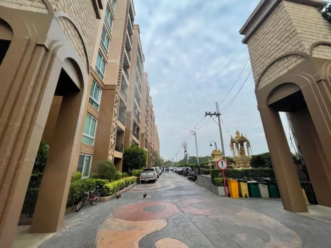 1 Bedroom Apartment