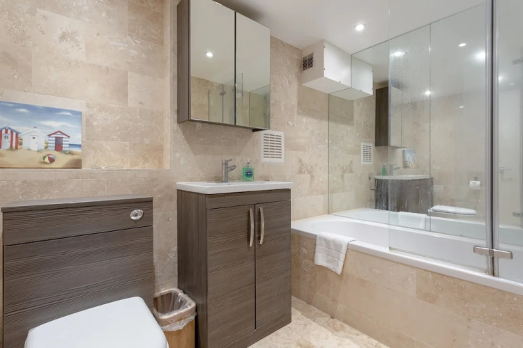 2 Bedroom Brixton Flat