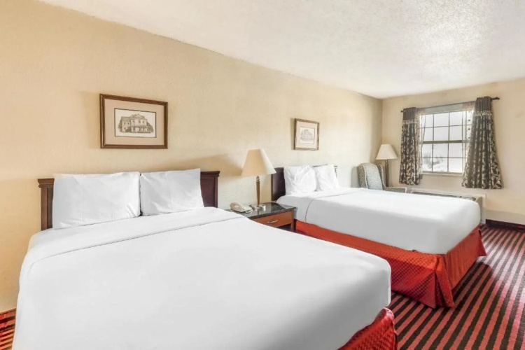 OYO Hotel Jefferson TX Hwy 59