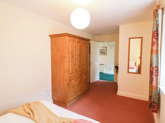 2 Garnish Court