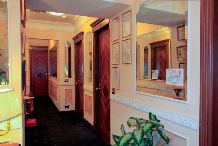 Hotel Les Chambres D'Or
