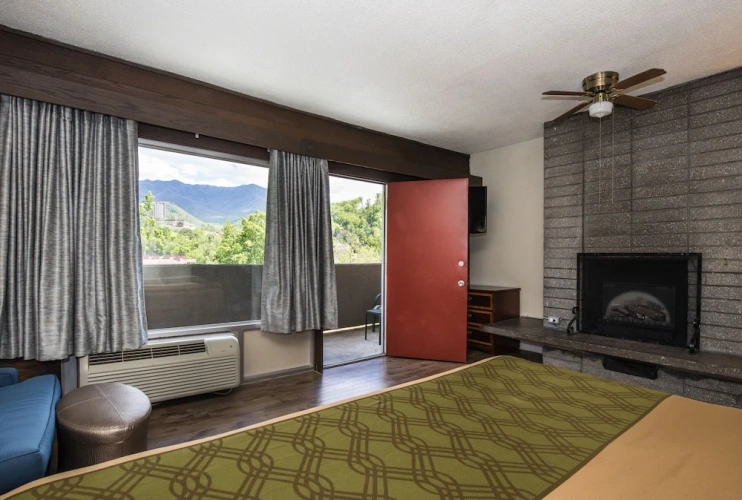 Standard Double room with mountain view
