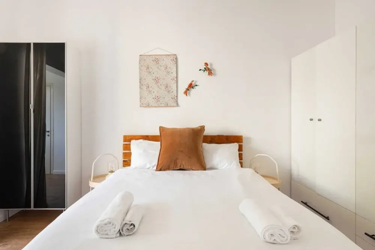 F33 by TLV2RENT