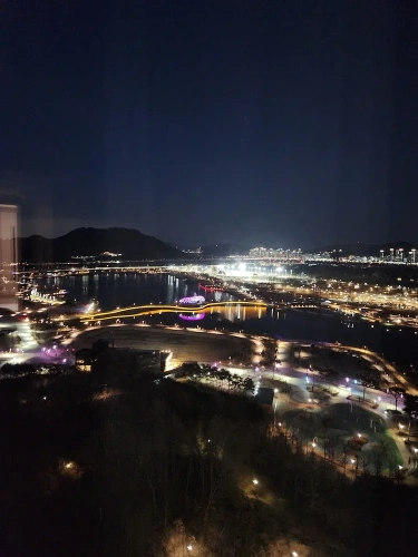 Deluxe Double room with city view