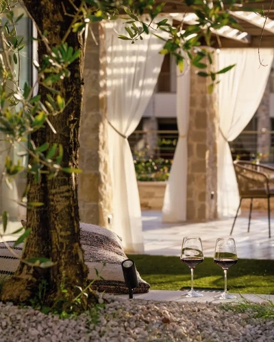 2 Bedrooms Luxury room with pool view