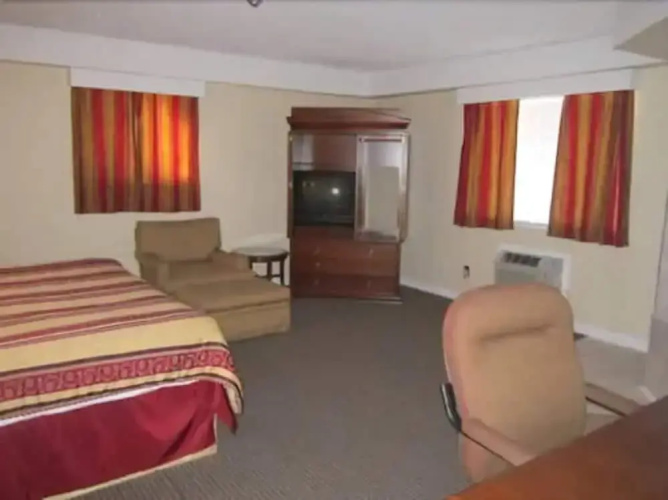 Lighthouse Inn Motel