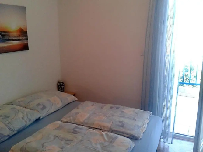 2 Bedrooms Apartment with balcony and with sea view