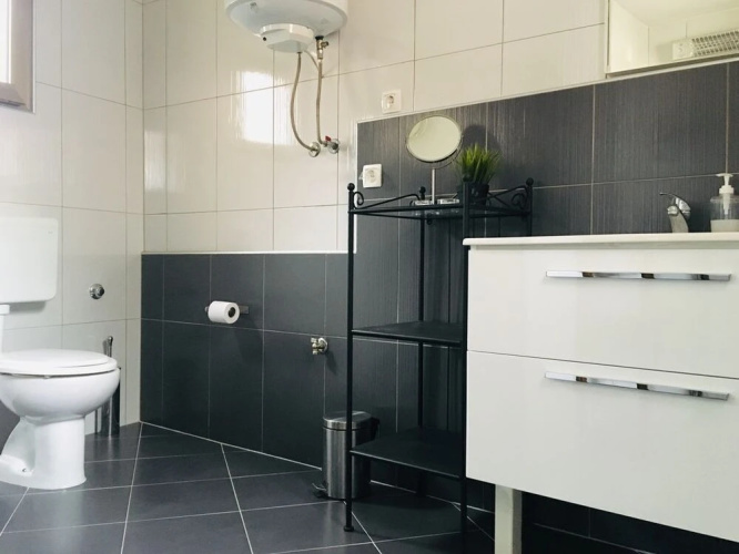 Apartment Silver