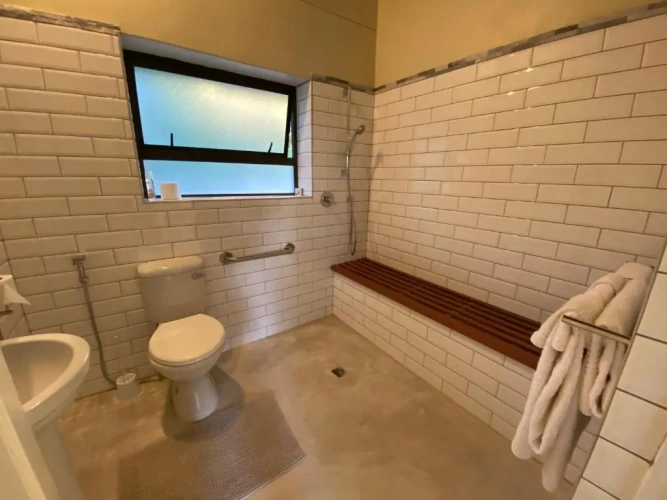2 Bedrooms Chalet