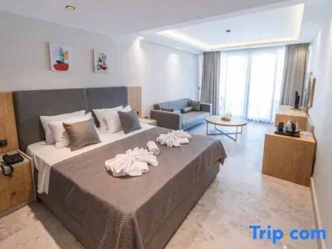 Deluxe Double Suite