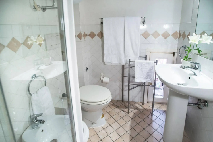 Monti Guest House