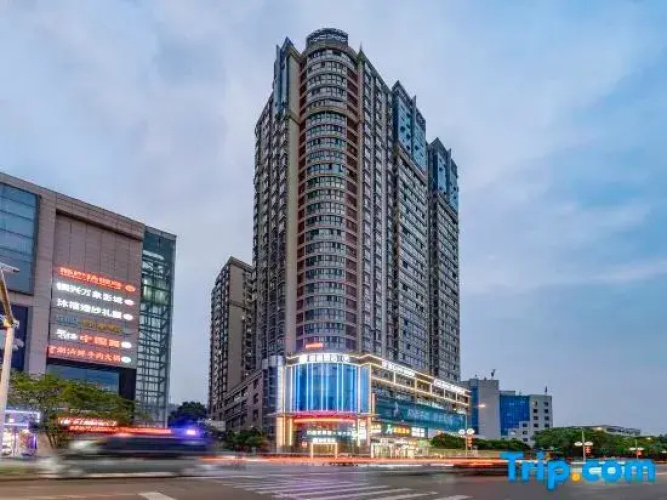 Ease Hotel (ZiGui Qu Yuan Hometown Store)