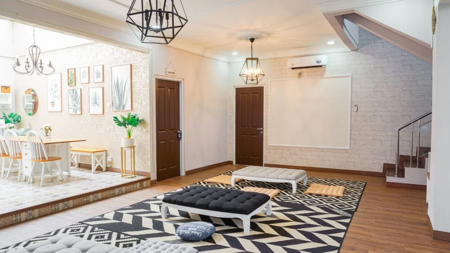 Granada Syariah Home Stay by OYO Rooms