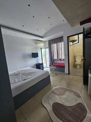 Golden Flower Hotel