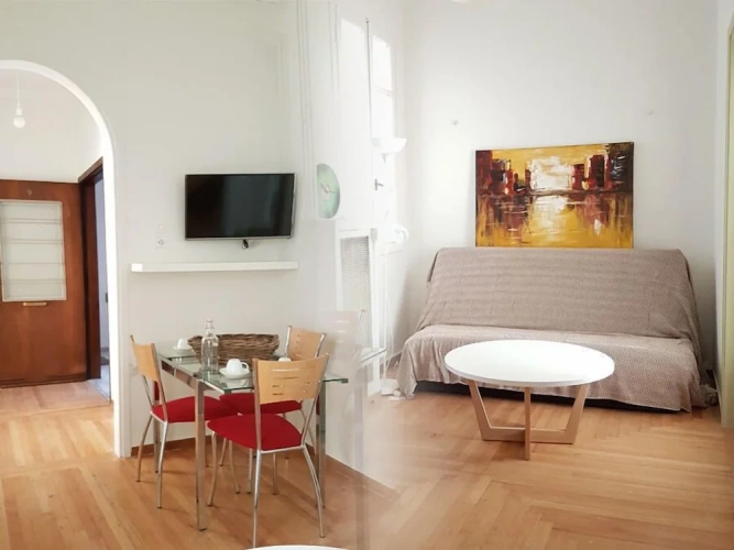 3 Bedrooms Apartment