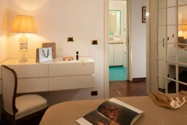 Alexander Apartment Condotti