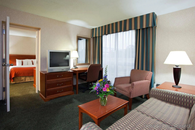 Holiday Inn Cincinnati-Riverfront by IHG