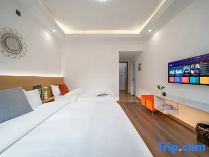 Standard Twin Family room
