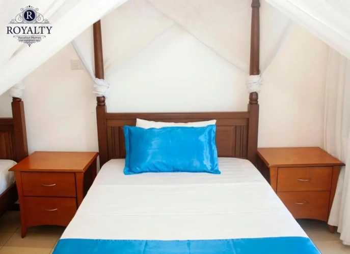 3 Bedrooms Apartment