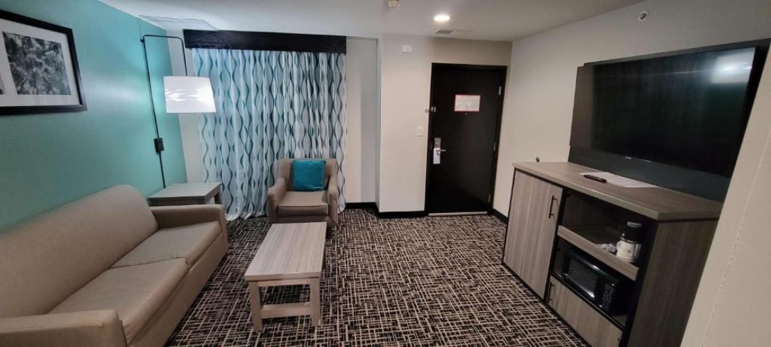 2 Bedrooms Double Suite