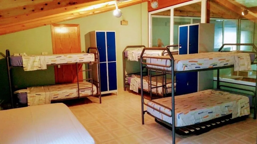 Hostal Marqués del Campo - Hostel