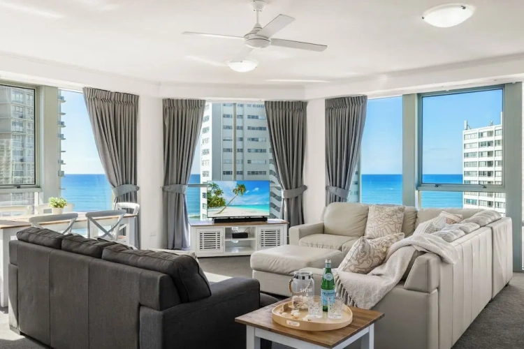 3 Bedrooms Deluxe Apartment with balcony and with ocean view
