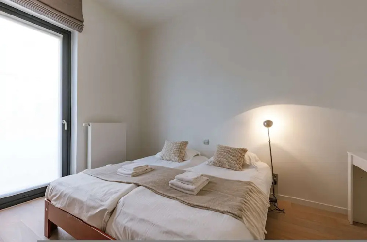 Cozy Beach Apartment With Garden
