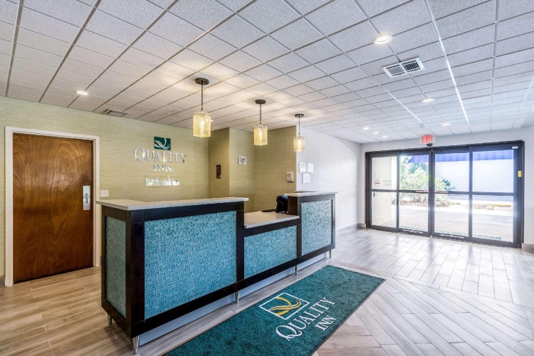 Quality Inn Palm Beach International Airport photo 21