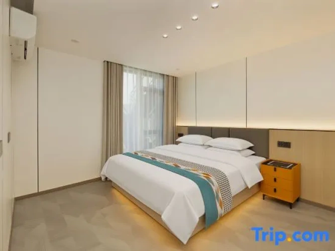 Premium Suite with mountain view