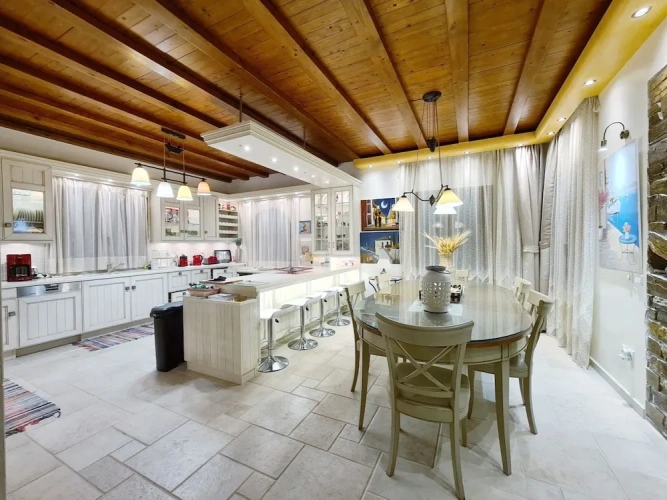 4 Bedrooms Deluxe Villa