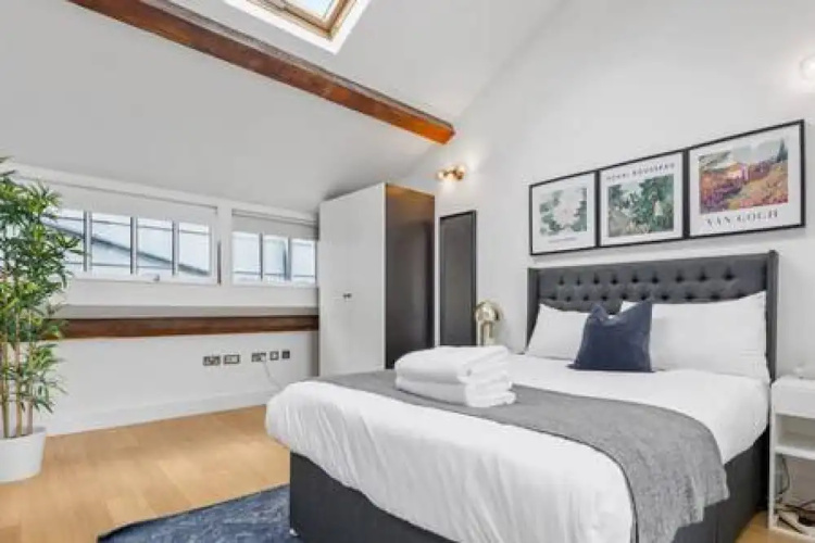 Host Stay The Cavern Quarter Loft