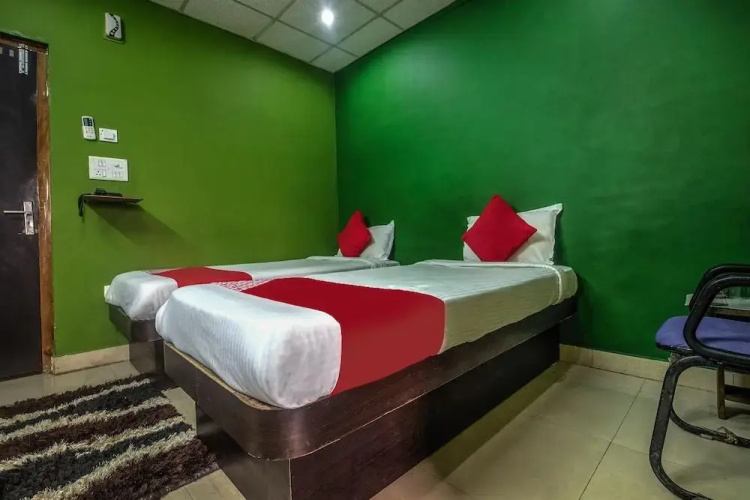 OYO 4518 Hotel Parashuram
