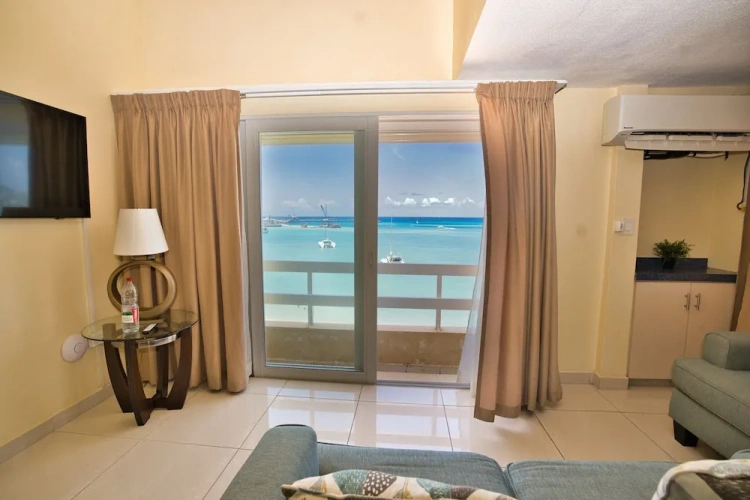 2 Bedrooms Standard Penthouse room with balcony and with ocean view