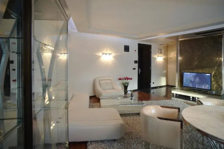 Emirates Apart Residence