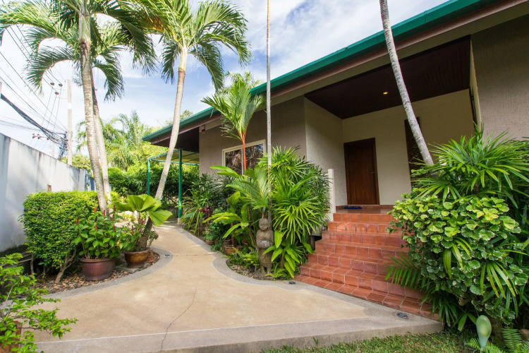 Viola Pool Villa