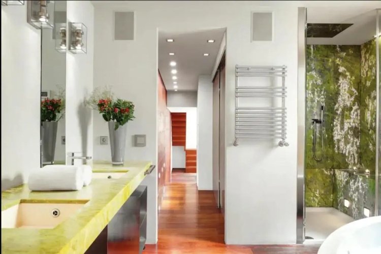 Unique Penthouse 10 Steps from Duomo