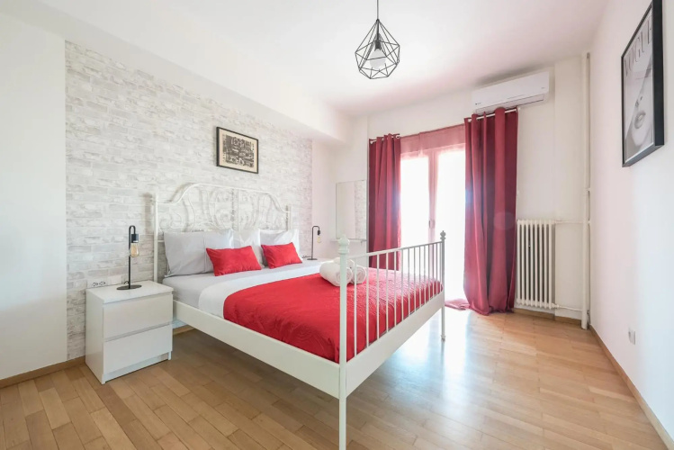 Superb Acropolis view 3bd apt in historical center