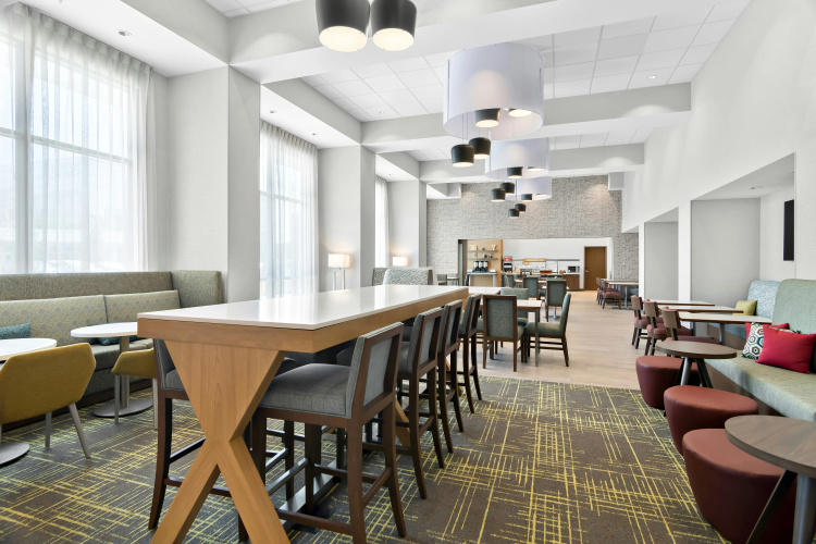 Hampton Inn Suites Chicago Medical District Uic photo 23