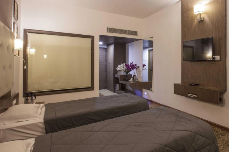 Hotel Host Inn