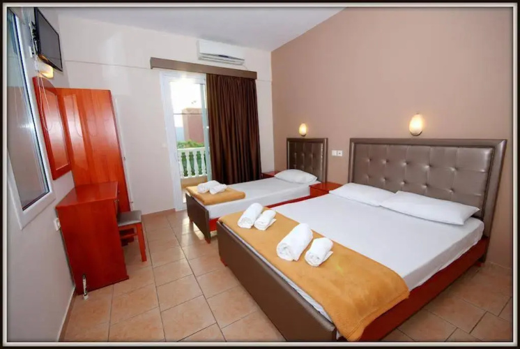 John & Eve Hotel