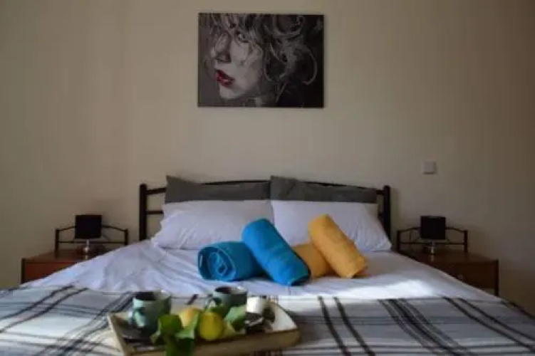 Iris Apartments
