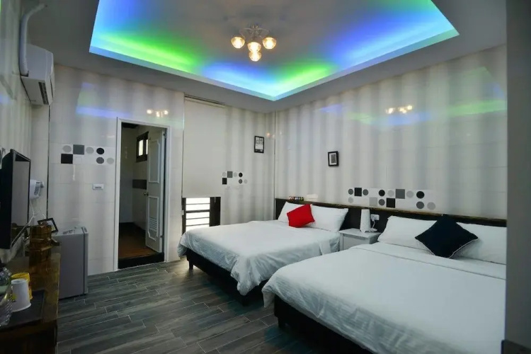 And B&B