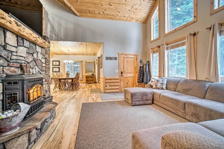 3 Bedrooms Cottage with balcony